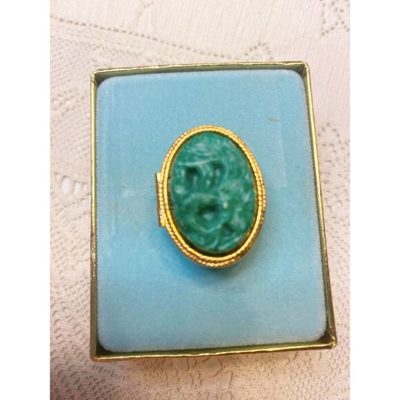 Avon Jewelry - Vintage Gold Tone Faux Green Jade Oval Avon Perfume Ring In Orginal Box